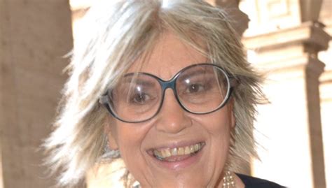 l'età di alda fendi|Alda Fendi: chi è l’ex stilista che ha dato vita alla Fondazione Alda .